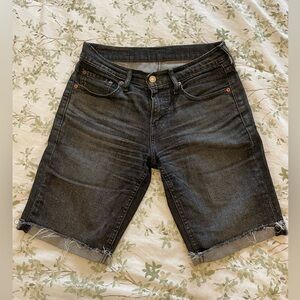 Levi’s Denim Men’s Boy’s Shorts, size 28